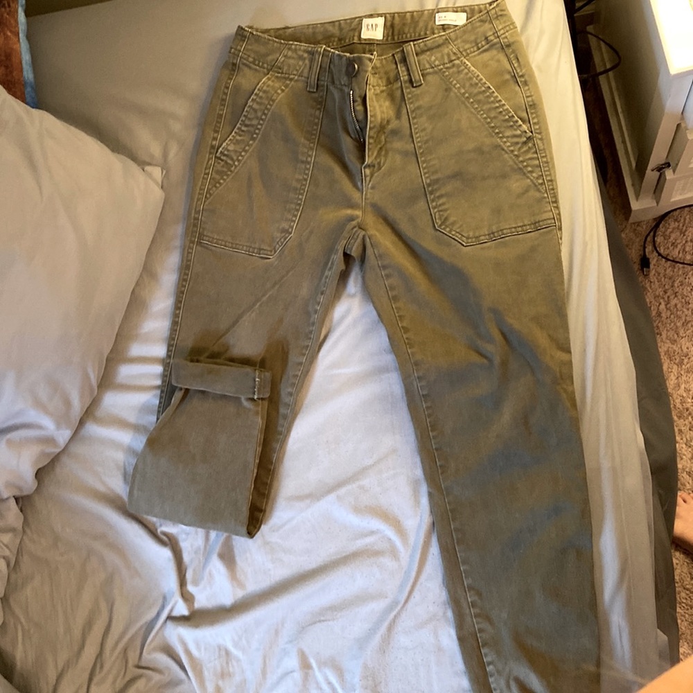 Gap size 2 regular, skinny ankle, army green jeans